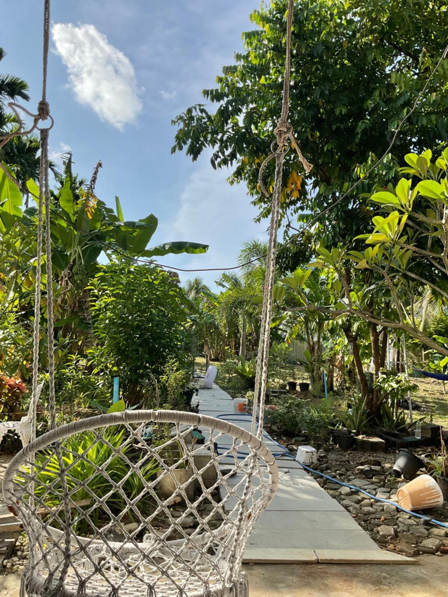 Wake Up @Lanta Hotel : Cafe Koh Lanta Exterior photo